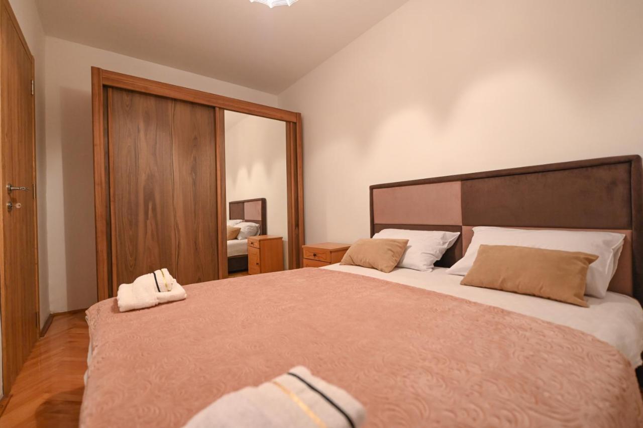Apartman Oskar ポドゴリツァ エクステリア 写真