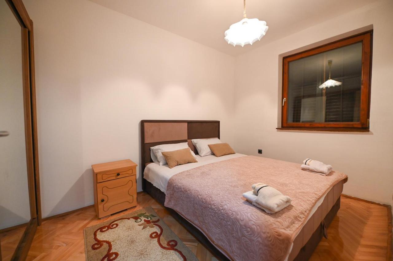 Apartman Oskar ポドゴリツァ エクステリア 写真